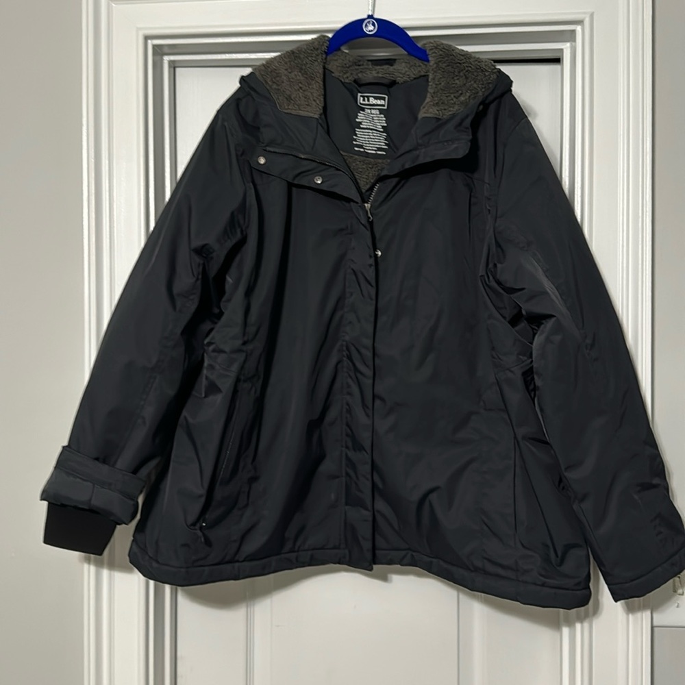 LL Bean Women's Winter Warmer Jacket Black 2X 271138 Hood Parka Water Resistant